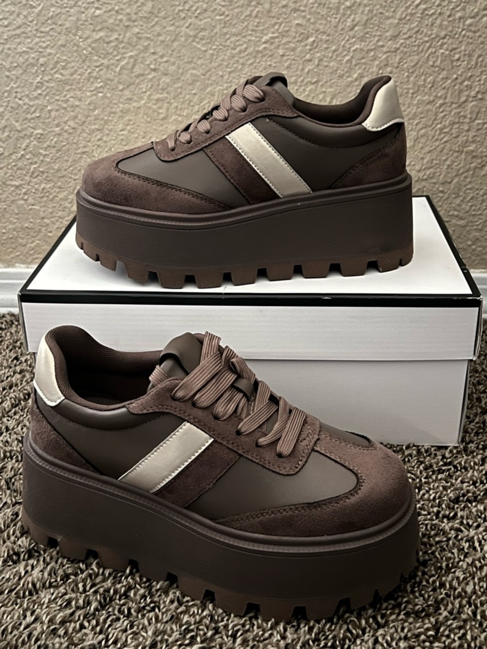 Steve Madden Women's Fayee Platform Brown Color Fashion Sneaker Size- 6.5